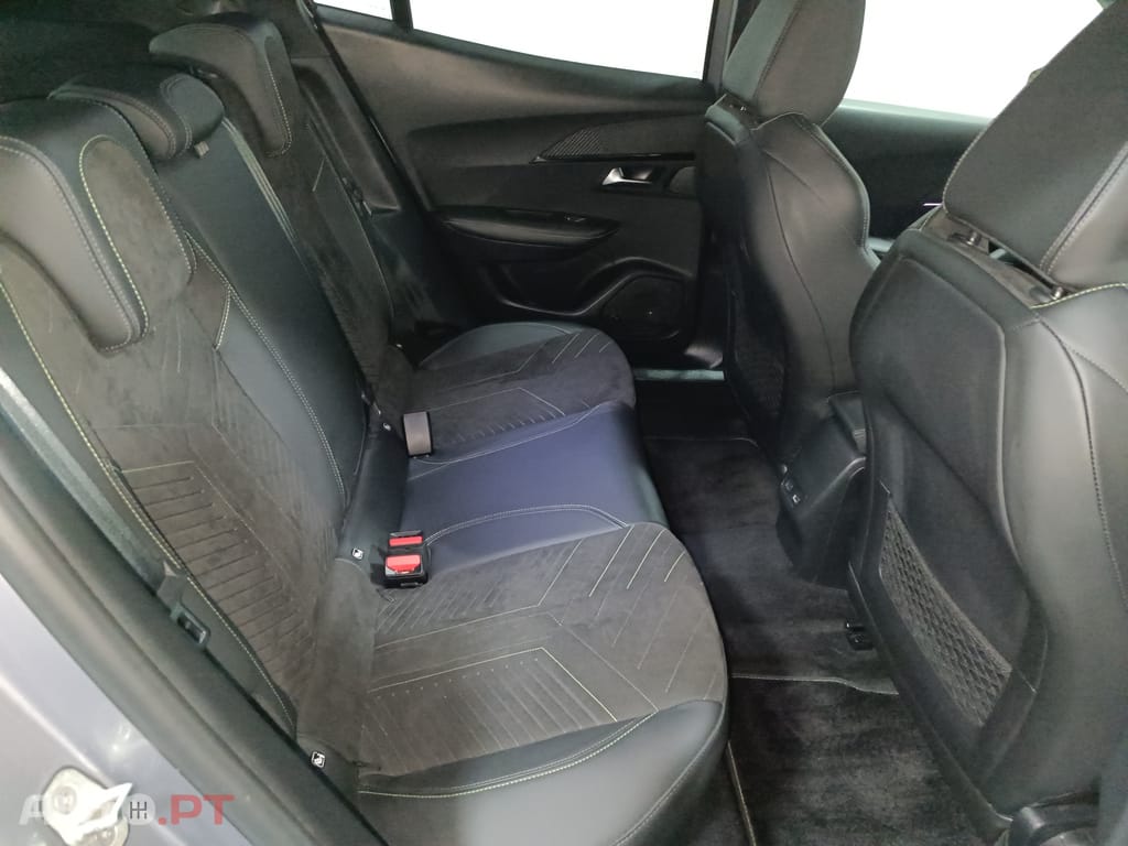 Peugeot 2008 1.5 BlueHDi GT Pack EAT8