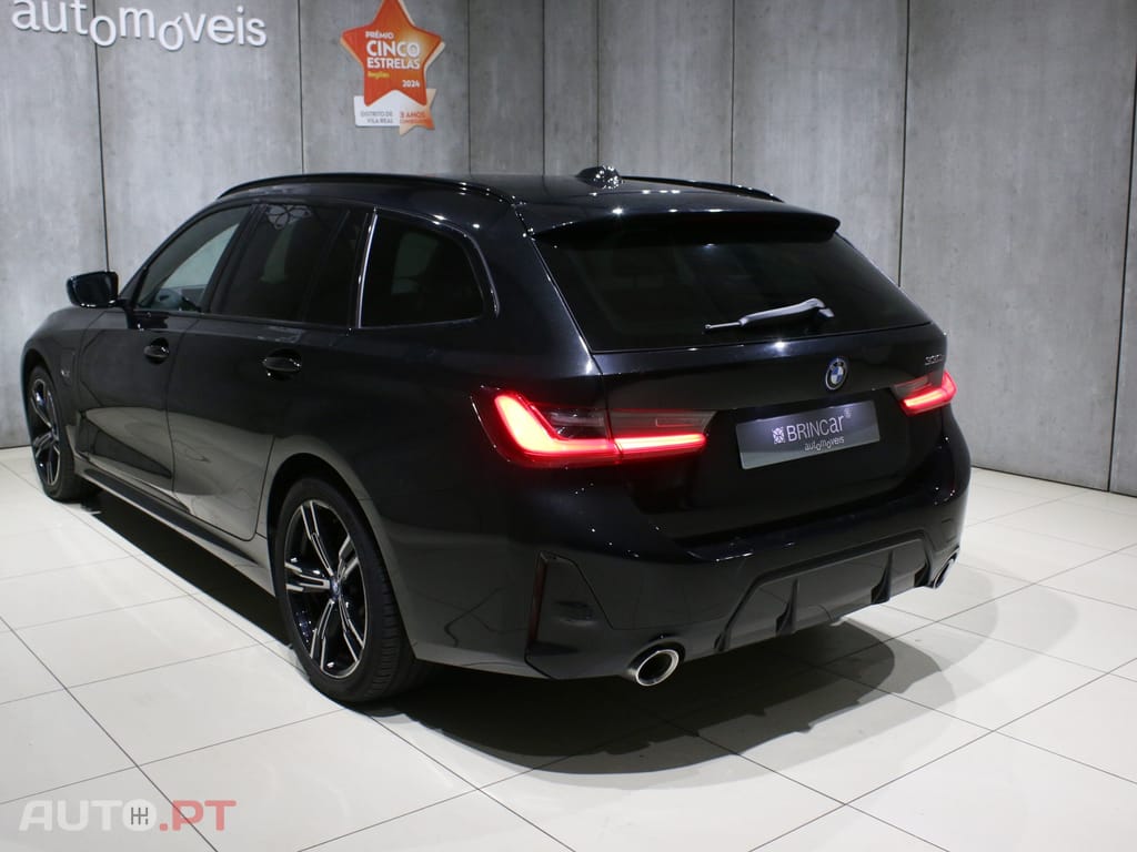 BMW 330 e Touring Pack Desportivo M Auto