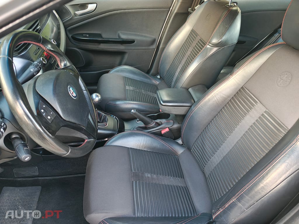 Alfa Romeo Giulietta 1.6 JTDM Distinctive