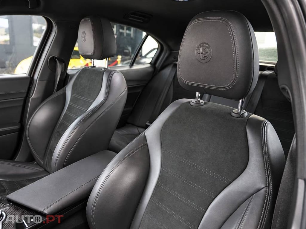 Alfa Romeo Giulia 2.9 Bi-Turbo Quadrifoglio AT8