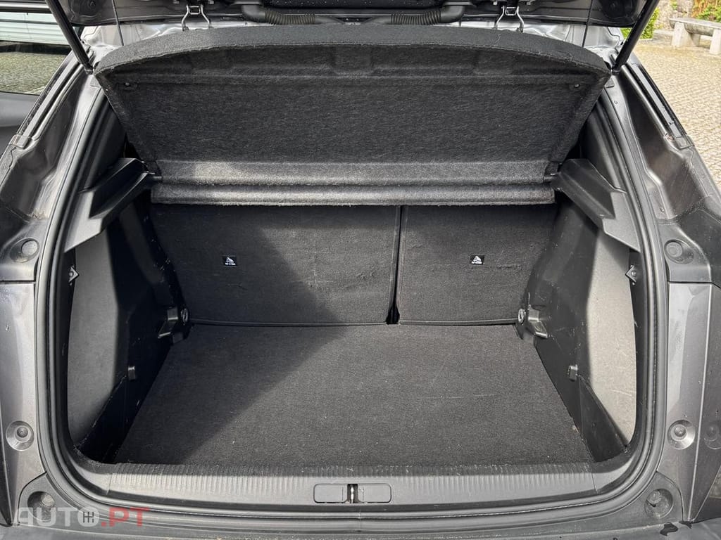 Peugeot 2008 1.5 BlueHDi Allure Pack EAT8