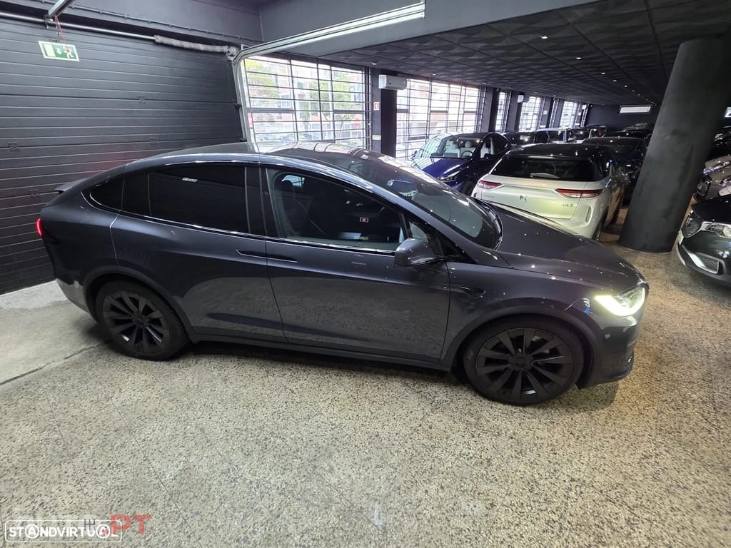 Tesla Model X Plaid AWD