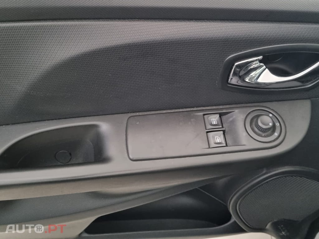 Renault Clio 1.5 dCi Luxe EDC