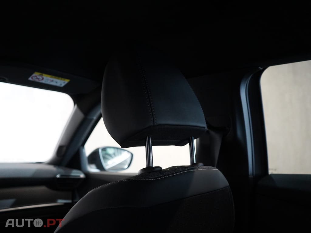 Peugeot 2008 1.2 PureTech Allure