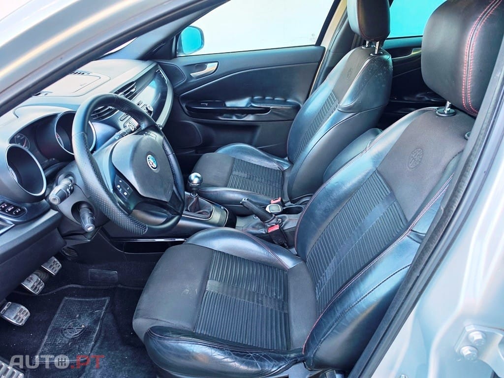 Alfa Romeo Giulietta 1.6 JTDm Exclusive