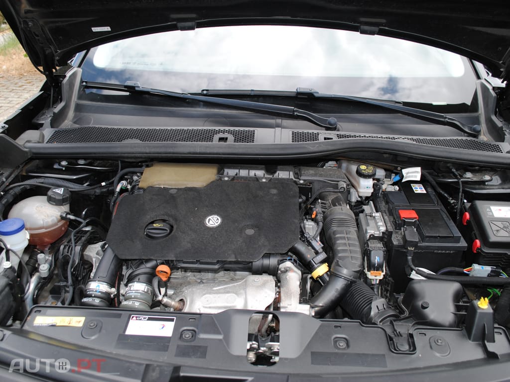 Peugeot 2008 1.5 Hdi 110cv Allure