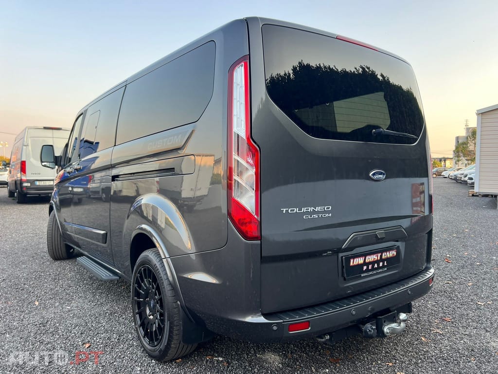 Ford Tourneo 2.0 TDCi Titanium Aut.