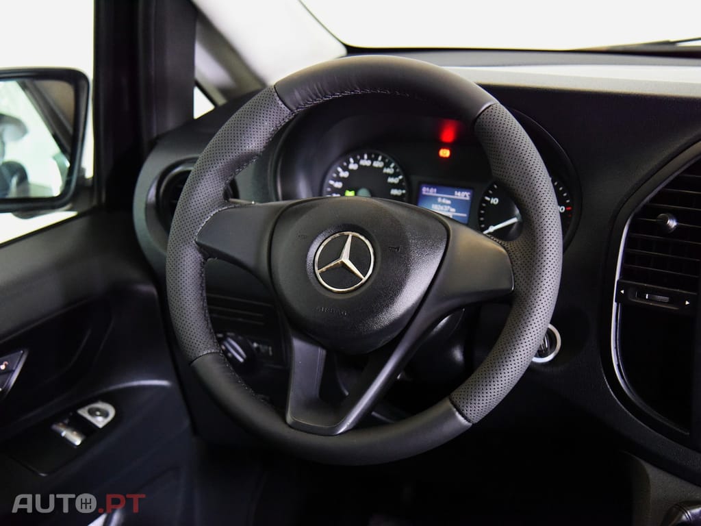Mercedes-Benz Vito 111CDI 9L C/ AC TRASEIRO