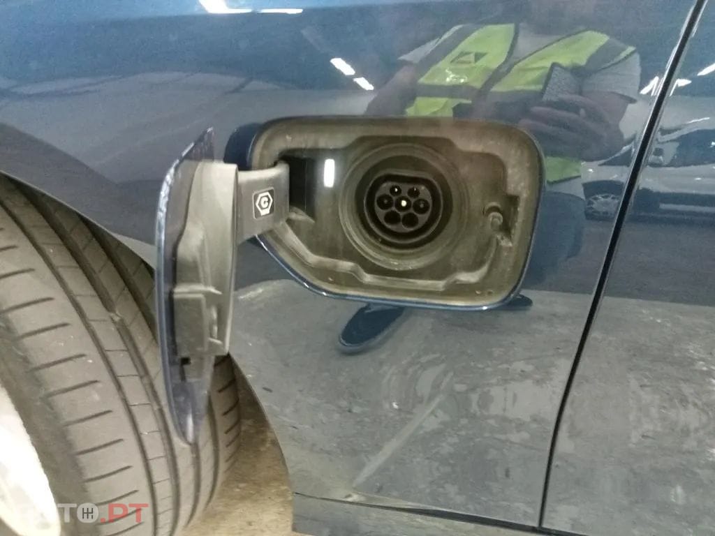 BMW 320 e Touring Auto