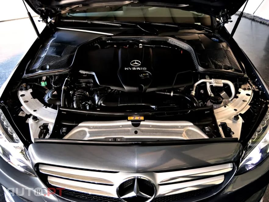 Mercedes-Benz C 300 BlueTEC Hybrid AMG Line