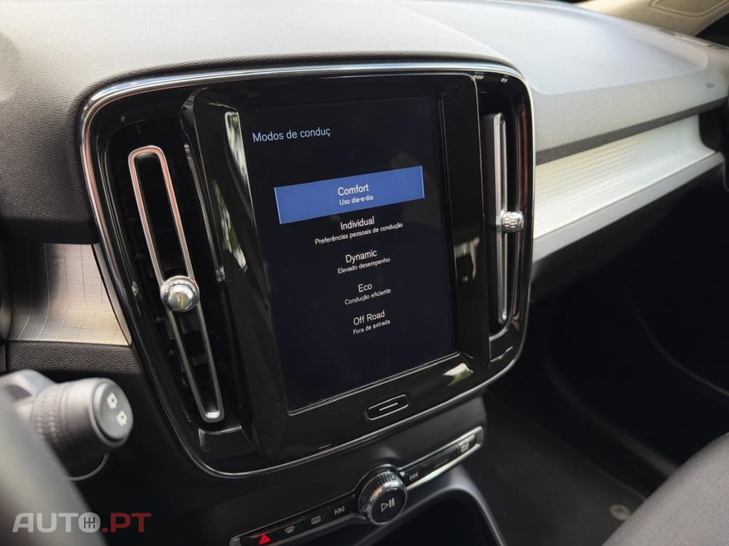 Volvo XC40 2.0 D3 Momentum Plus