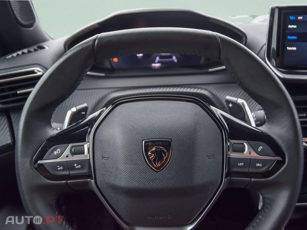 Peugeot 2008 1.2 Hybrid Allure e-DCS6