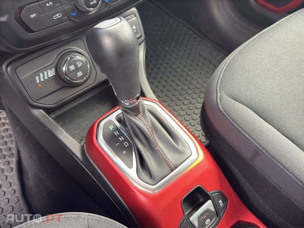 Jeep Renegade 1.3 TG 4Xe Trailhawk