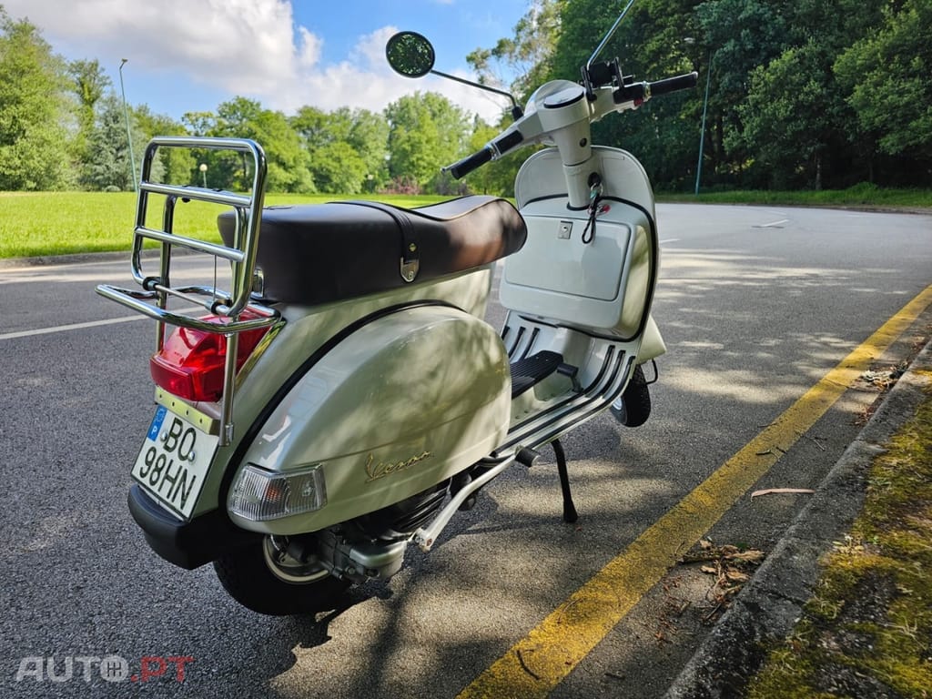 Piaggio PX 200E