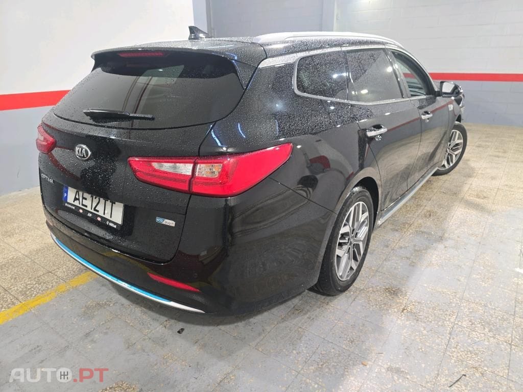 Kia Optima 2.0 CVVT PHEV