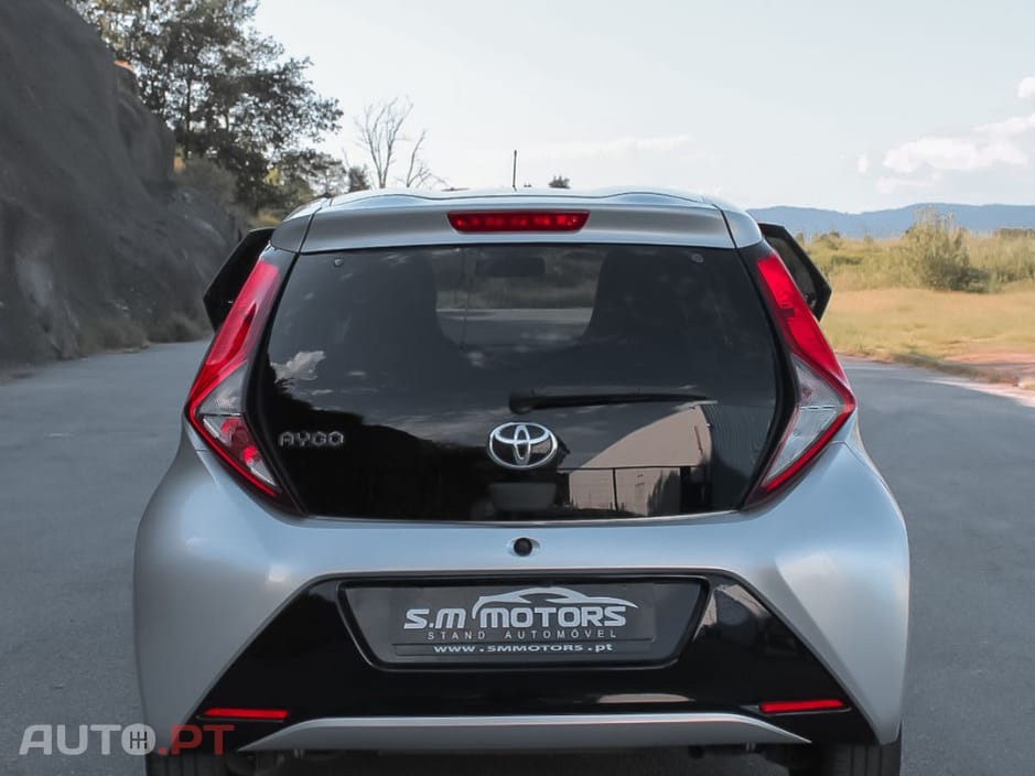 Toyota Aygo 1.0 X-Play Plus