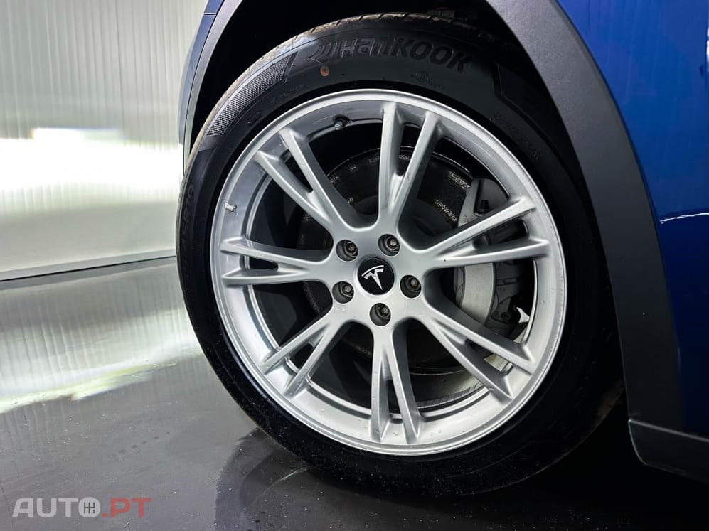 Tesla Model Y Long Range Dual Motor AWD