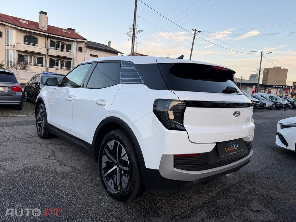 Ford Explorer 77 kWh Select