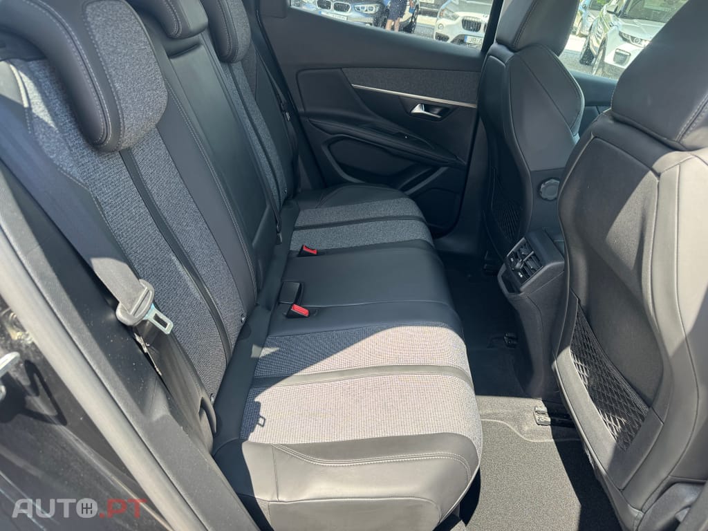 Peugeot 3008 1.5 BlueHDi Allure