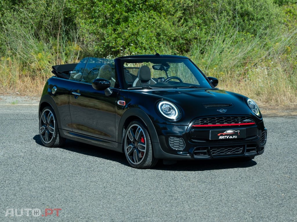 MINI Cabrio John Cooper Works Auto Desportiva