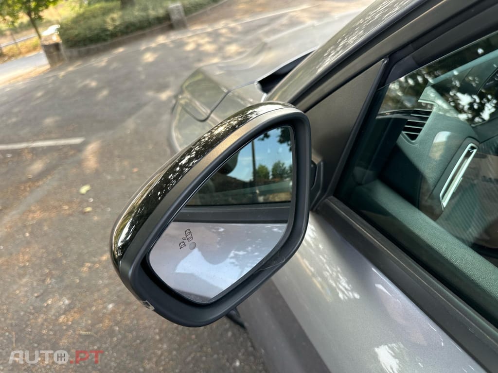 Peugeot E-208 51 kWh Allure