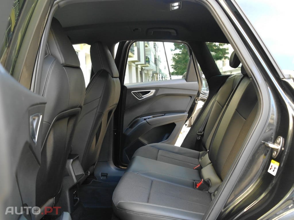 Audi Q4 E-Tron 45 82 kWh SE Business
