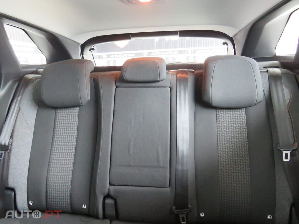 Peugeot 3008 1.5 BlueHDi Active Pack