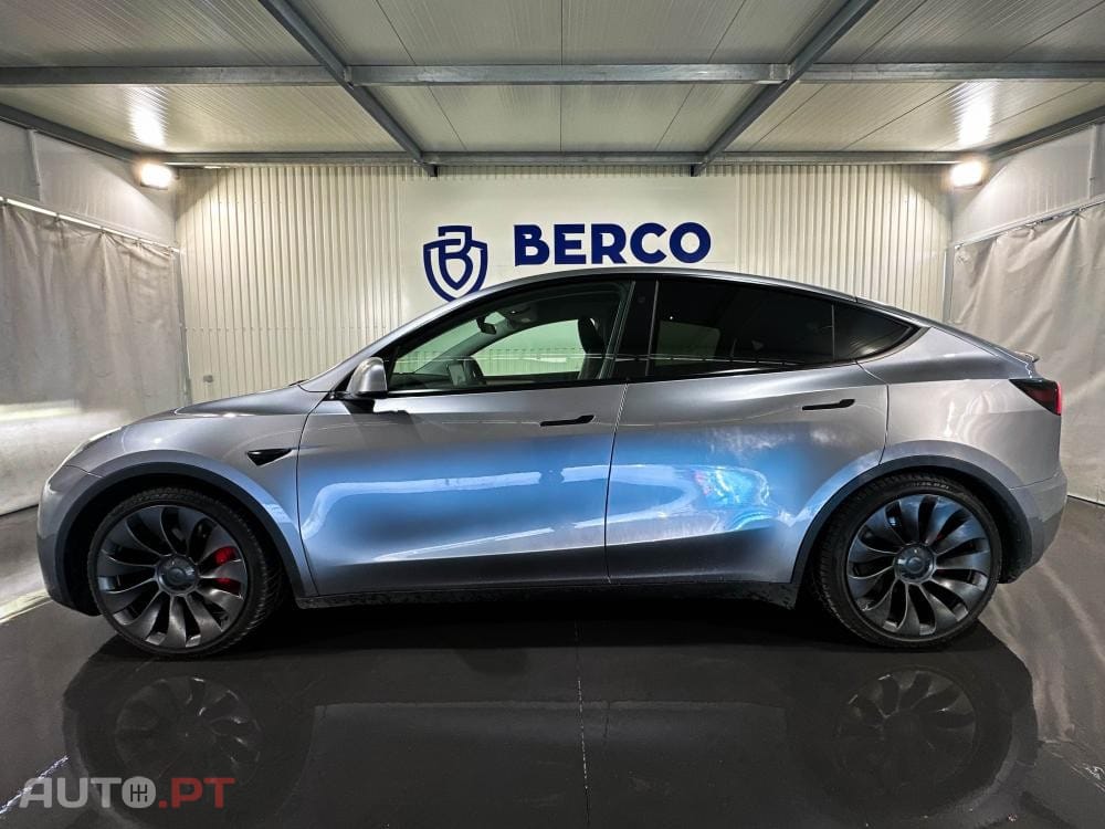 Tesla Model Y Performance Dual Motor AWD
