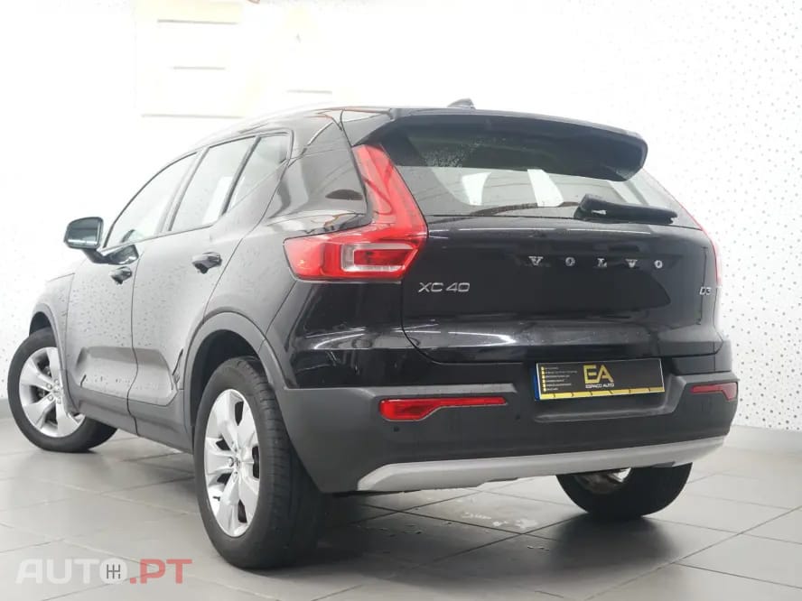Volvo XC40 2.0 D3 Momentum