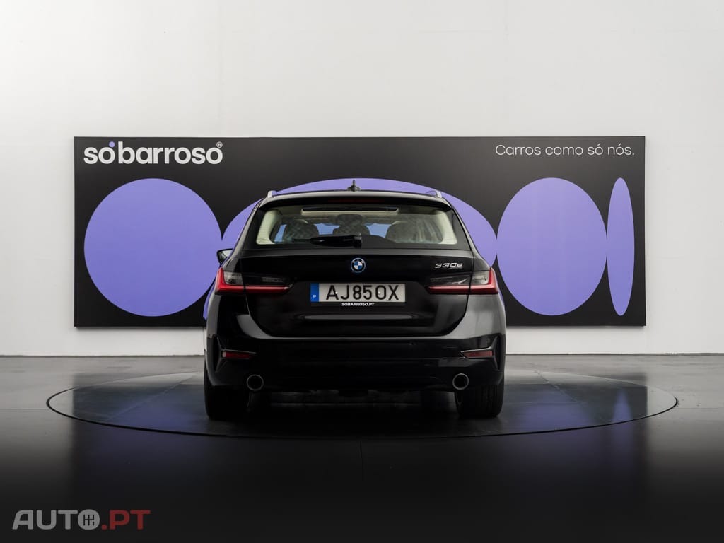 BMW 330 e Auto
