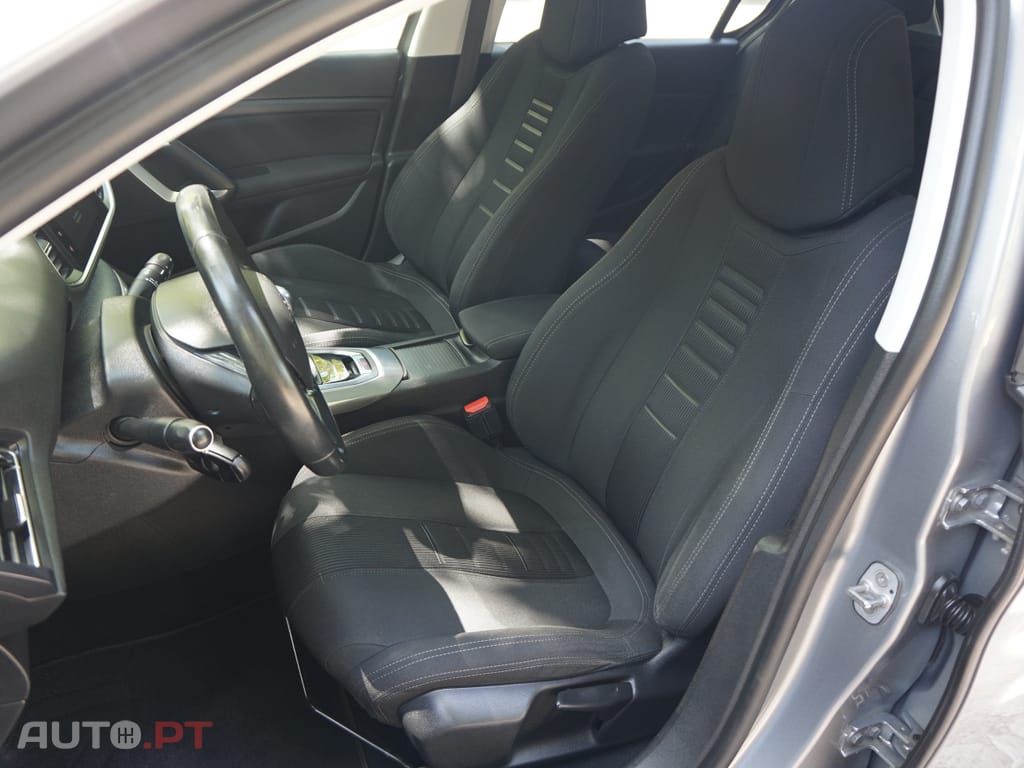 Peugeot 308 Allure 1.6 HDI 120cv