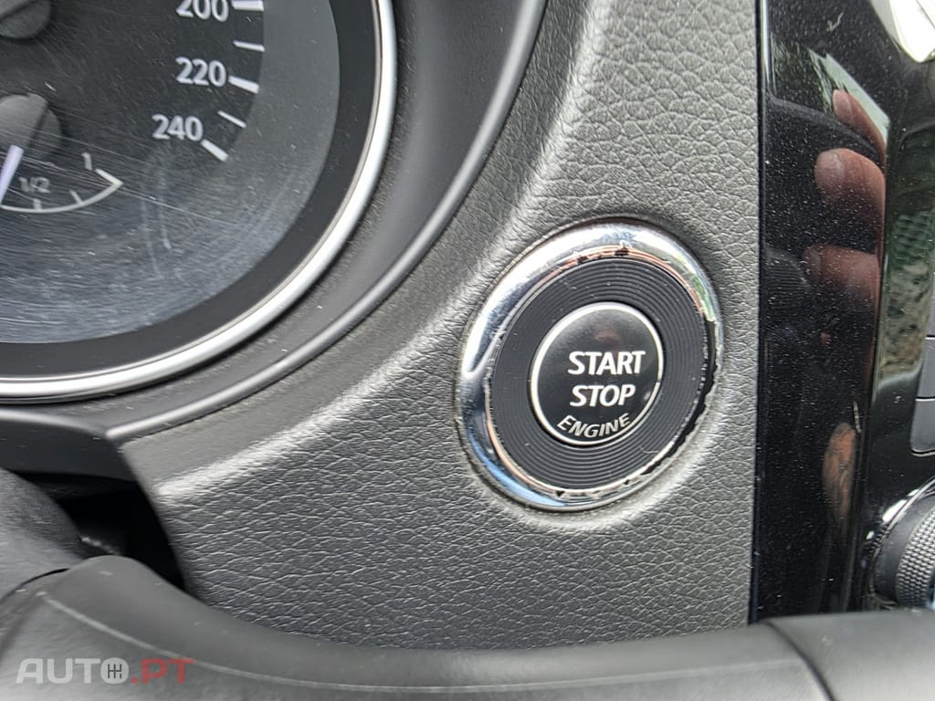 Nissan Qashqai 1.5 dCi N-Connecta J18