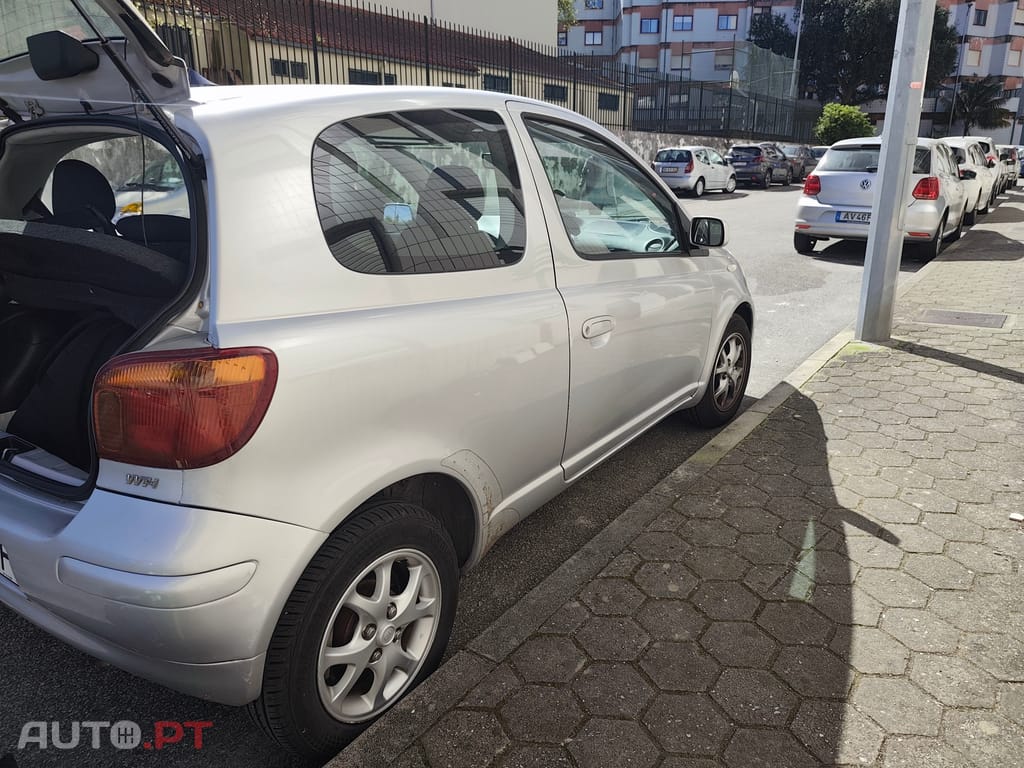 Toyota Yaris Vvti