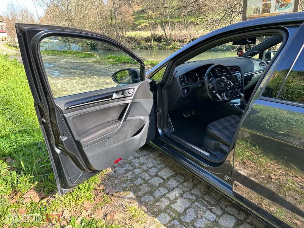 Volkswagen Golf 2.0 TSi GTi DSG Performance