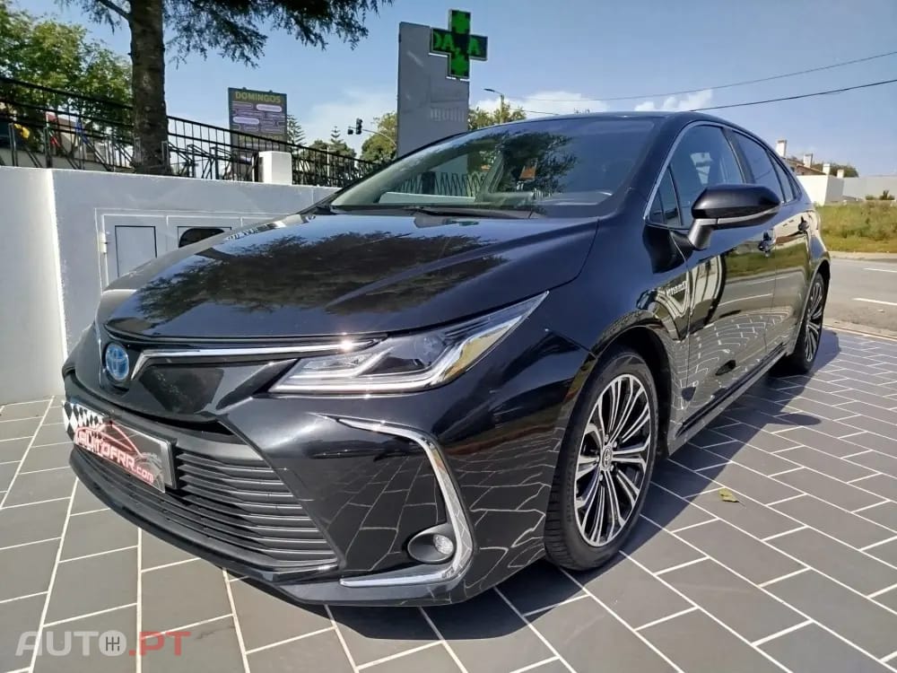 Toyota Corolla 1.8 Hybrid Exclusive