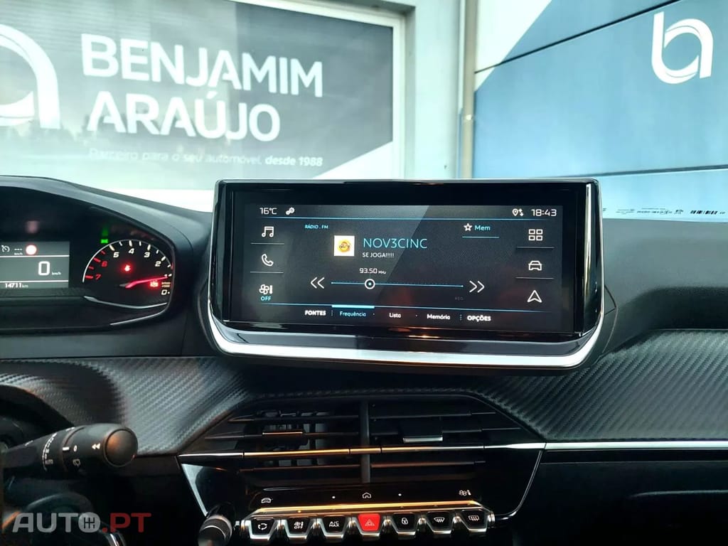 Peugeot 2008 1.2 PureTech Active Pack