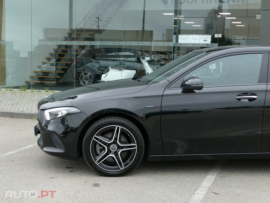 Mercedes-Benz A 250 e Progressive