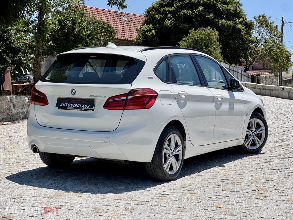 BMW 225 Line Sport
