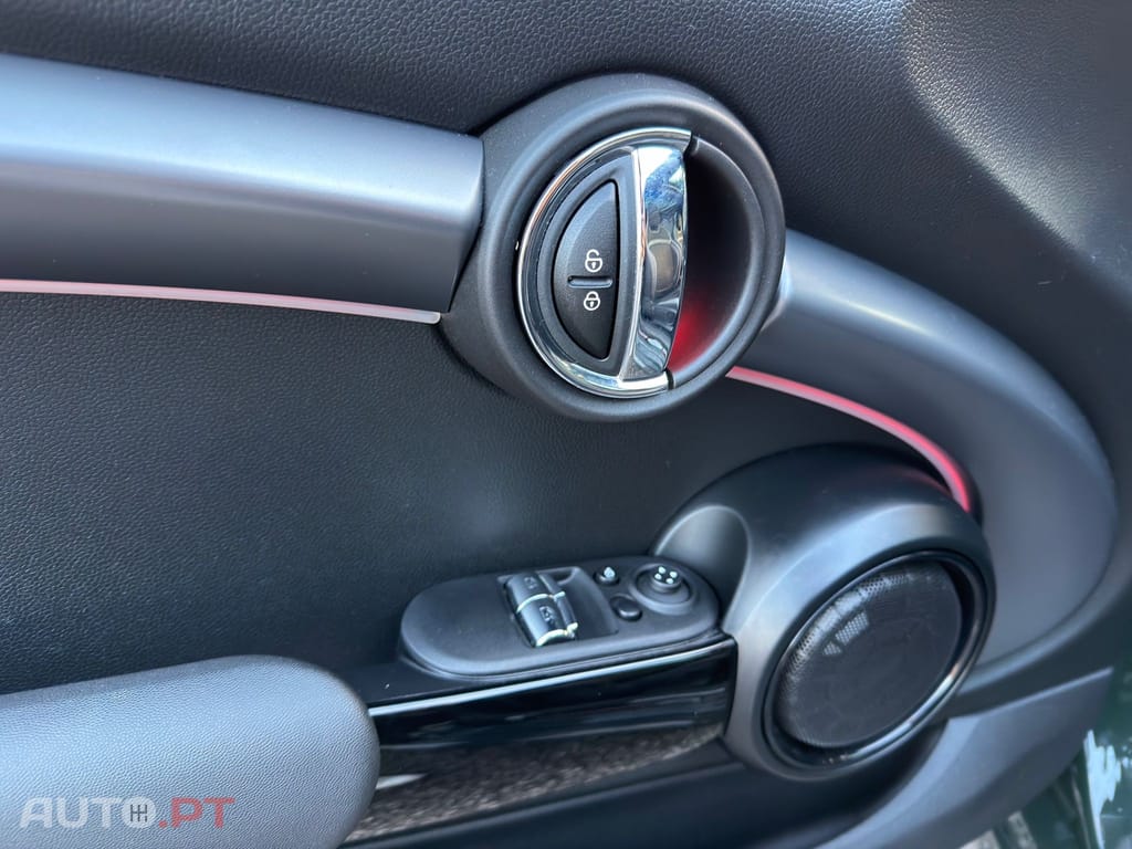 MINI John Cooper Works Premium JCW Plus Auto