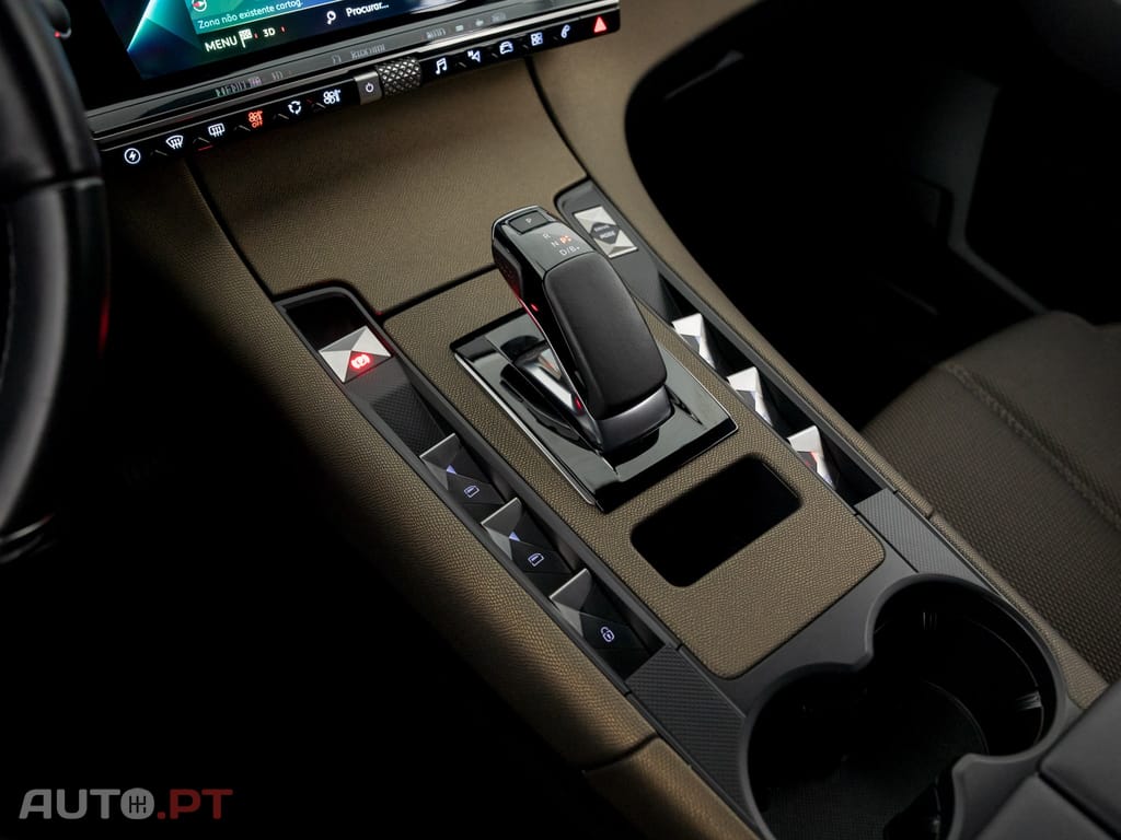 DS DS7 Crossback E-Tense Bastille+ EAT8