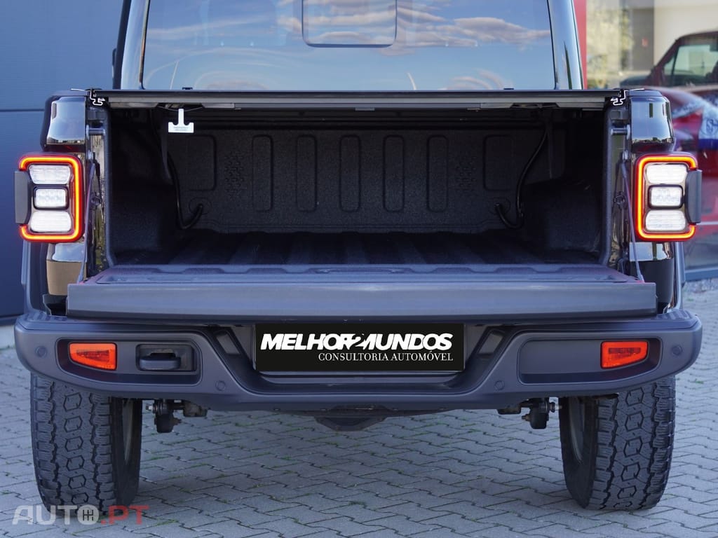Jeep Gladiator 3.0 CRD Overland AT8