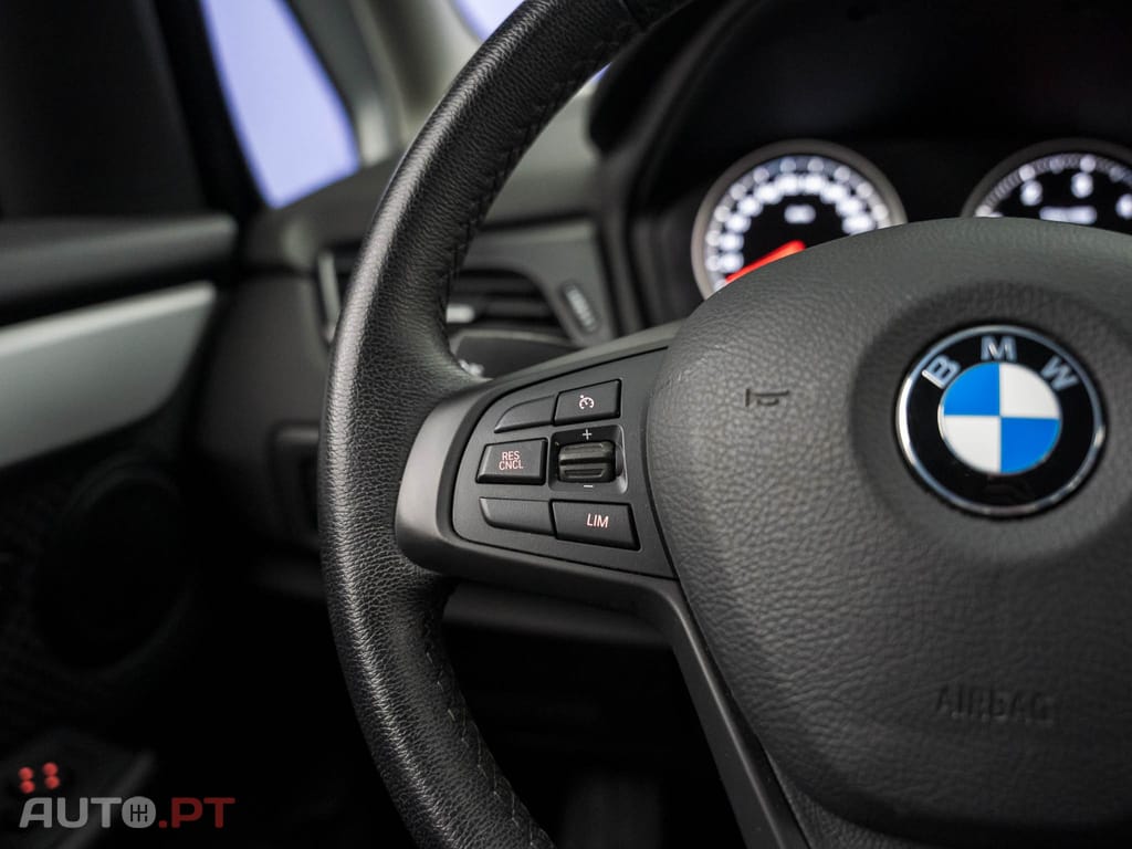 BMW 216 d Auto
