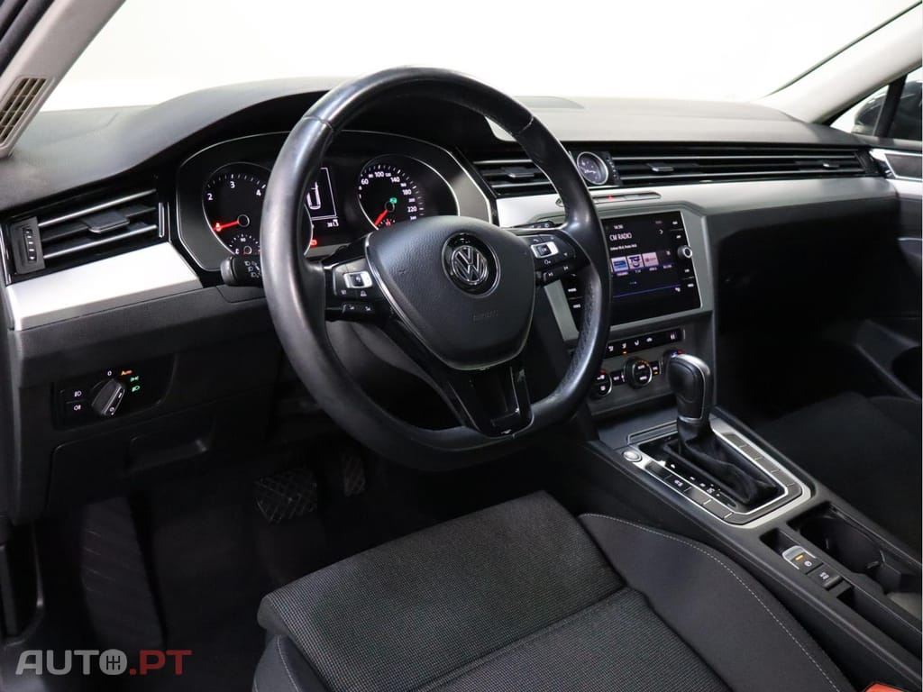 Volkswagen Passat 2.0 TDI 150cv CONFORTLINE DSG VARIANT