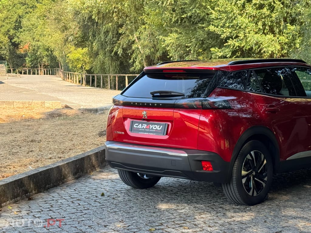 Peugeot E-2008 50 kWh Allure