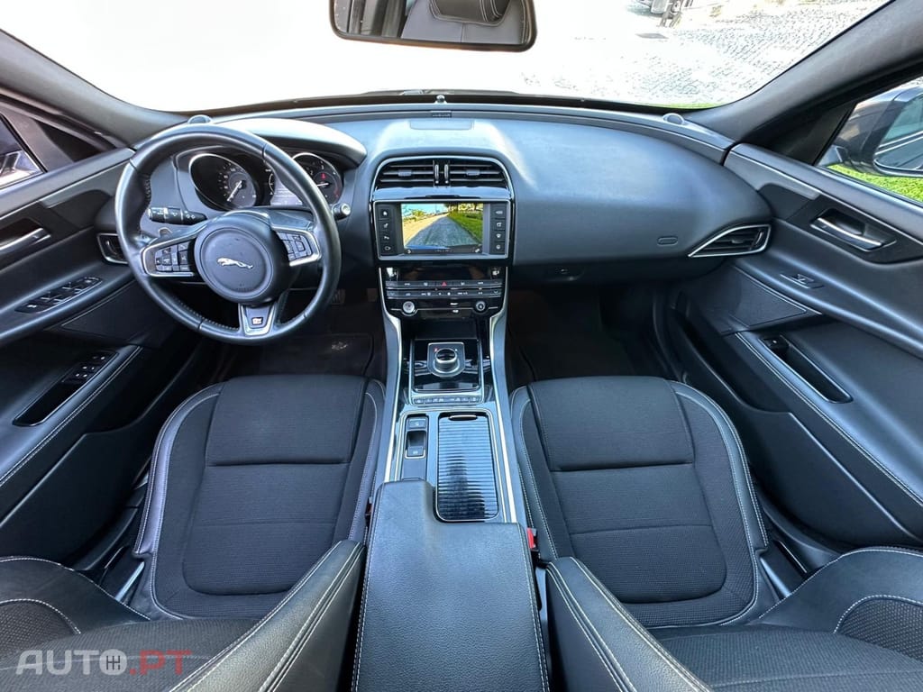 Jaguar XE 2.0 D R-Sport Aut.