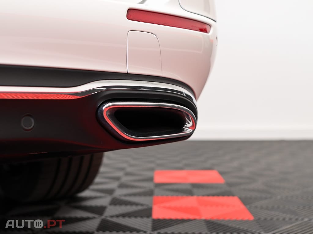 Mercedes-Benz E 300 de 4Matic T 9G-TRONIC Avantgarde