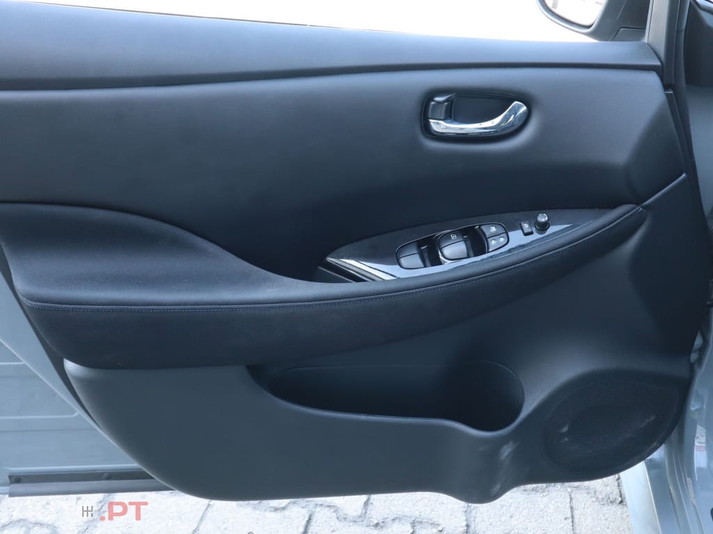 Nissan Leaf N-Connecta Full Led