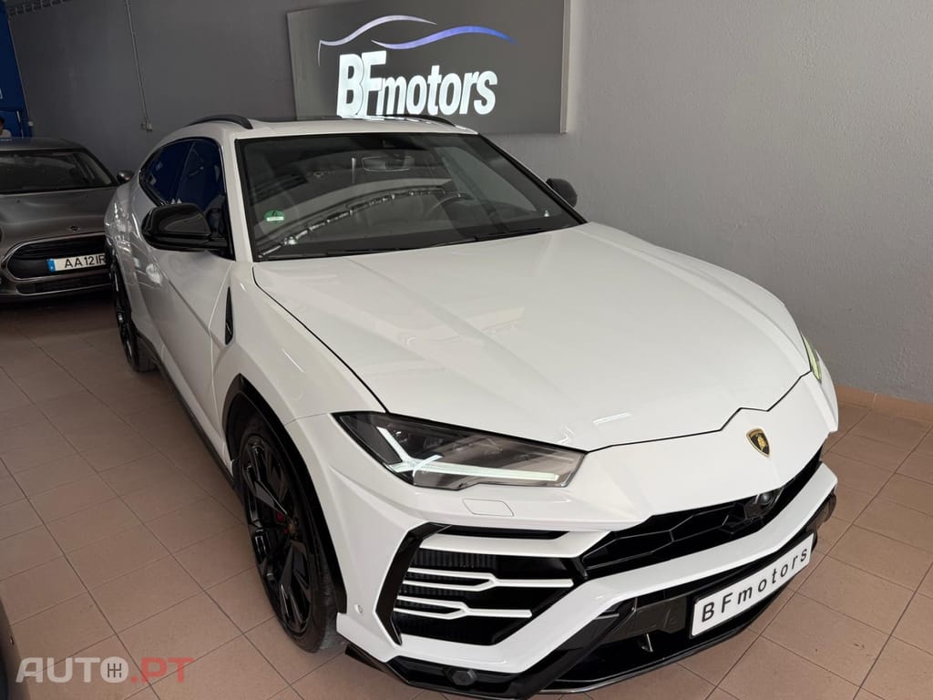 Lamborghini Urus 4.0 V8