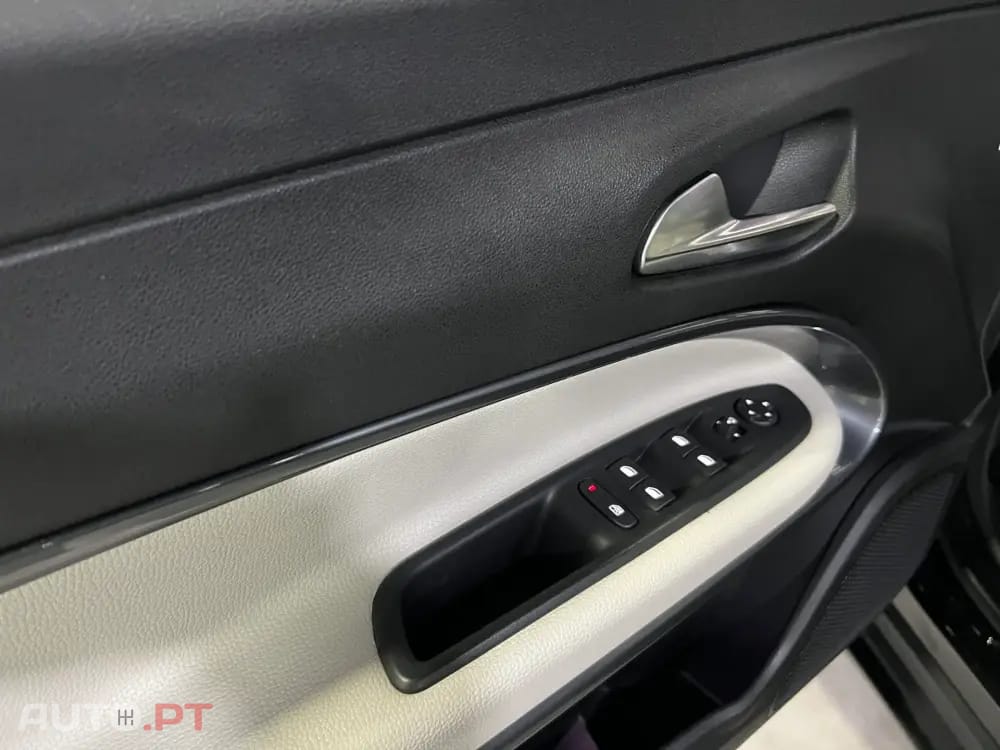 Fiat 600 1.2 Hybrid La Prima