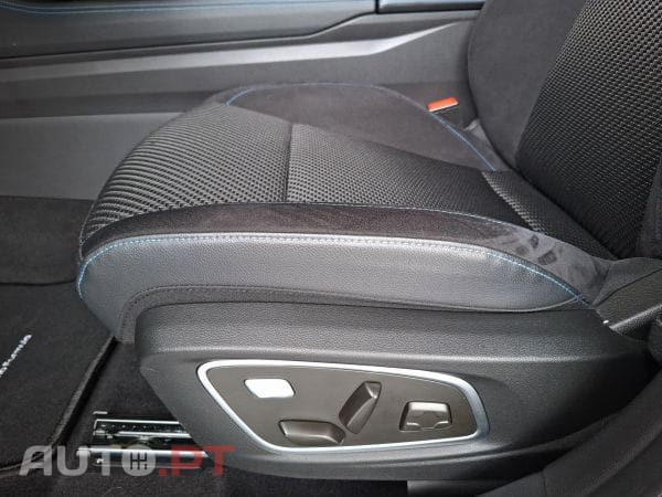 Renault Austral 1.2 E-Tech full hybrid 200 Iconic E. Al.